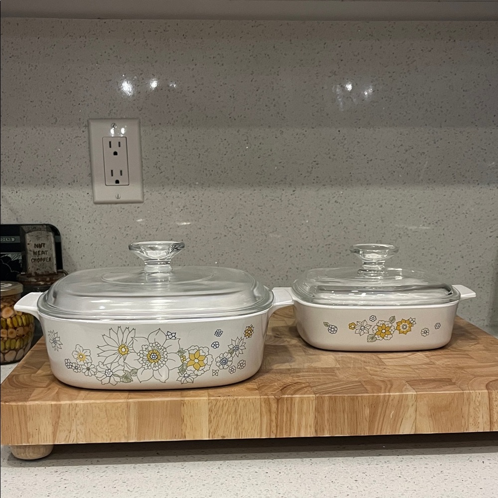 Vintage CorningWare Floral Bouquet 2qt & 1qt 1970’s